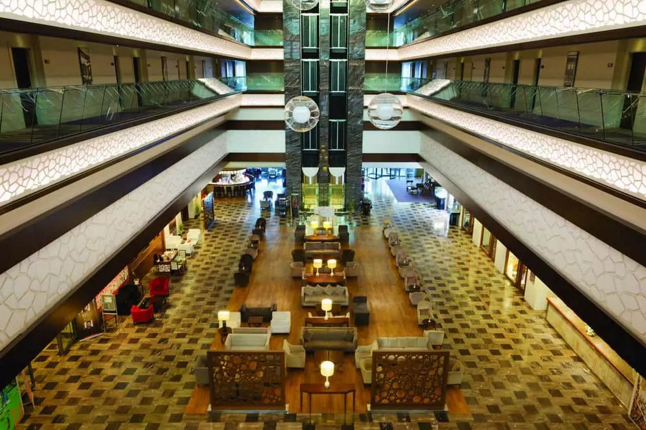 945213RAMADAPLAZA_SHABAVIZ (7).jpg